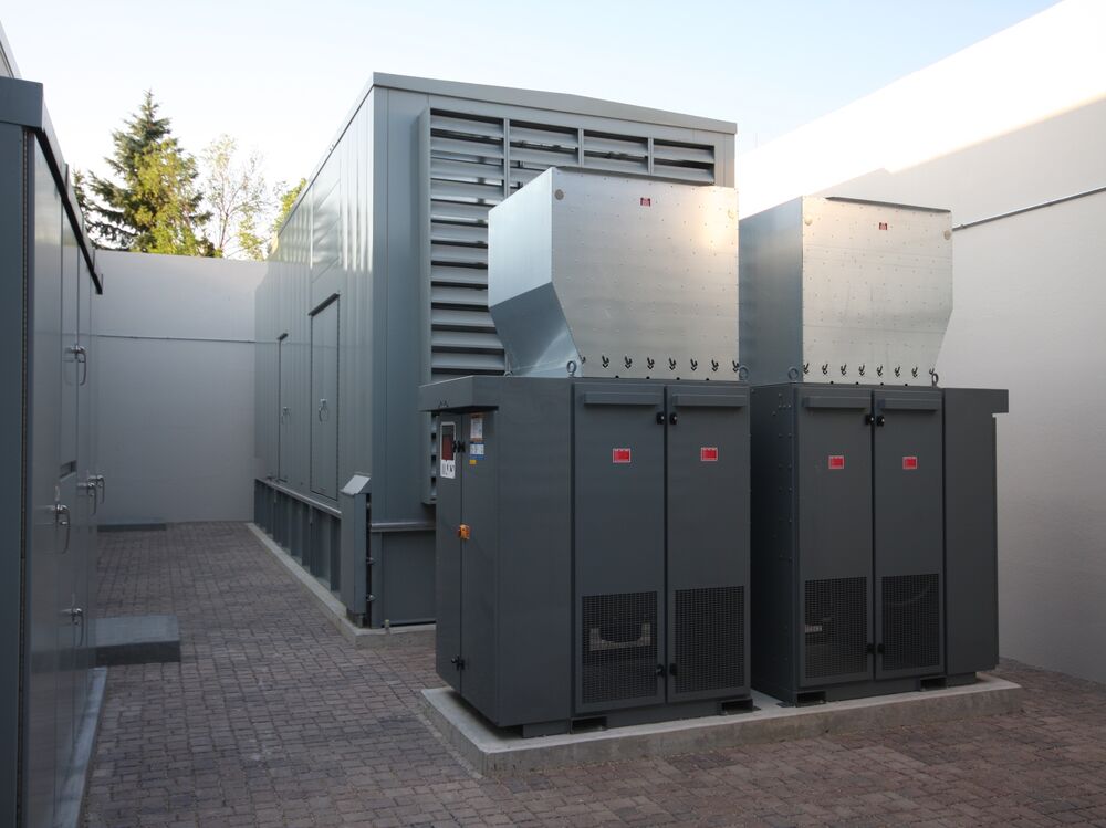Generator yard and rooftop equipment at an enterprise data center